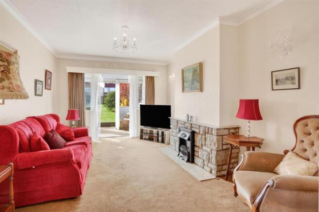 1672715916 - 21 Milton Avenue, SM1 - 12.jpg