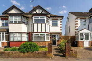 28, Deynecourt Gardens, Wanstead, London E11 2BU