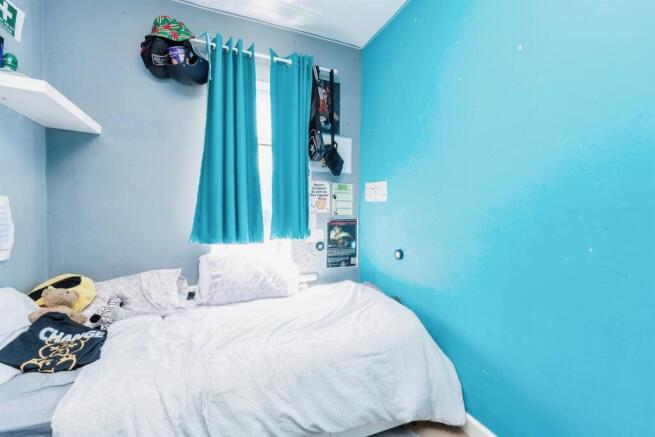 Photo 12