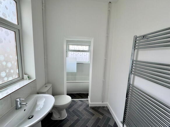 3 bed Detached for sale Image 8