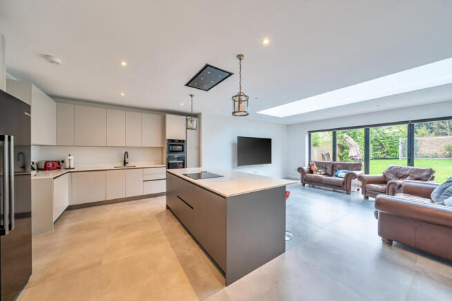 1408623-15-698f27...