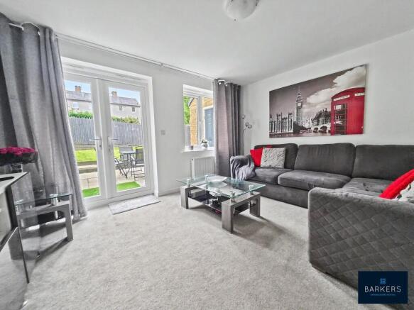 3 bed Semi-Detached for sale Image 6