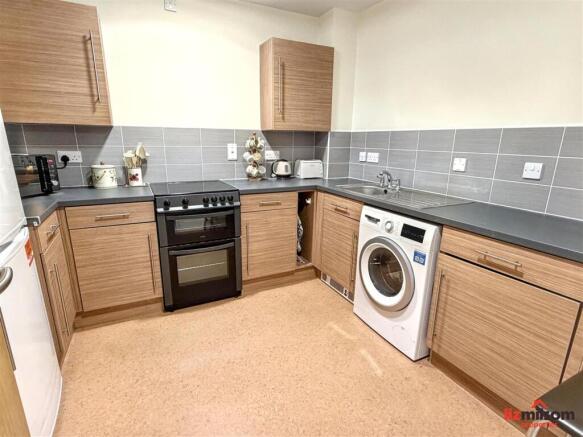 Well equipped kitchen
