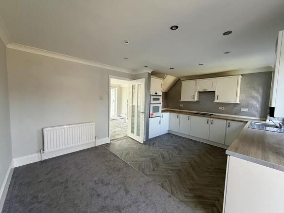 3 bed Terraced for sale Image 8