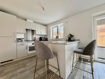 Central Boulevard, Aylesham, Canterbury, Kent, CT3 3NB
