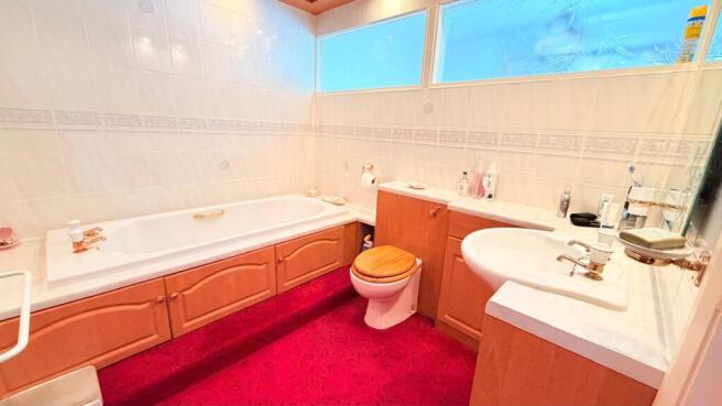2 bed Terraced for sale Image 7