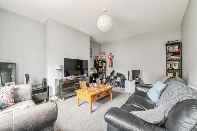 3 bed Terraced for sale Image 5