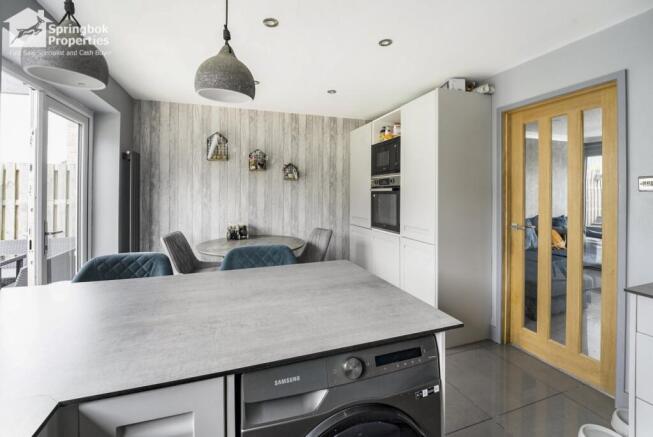 3 bed Detached for sale Image 6