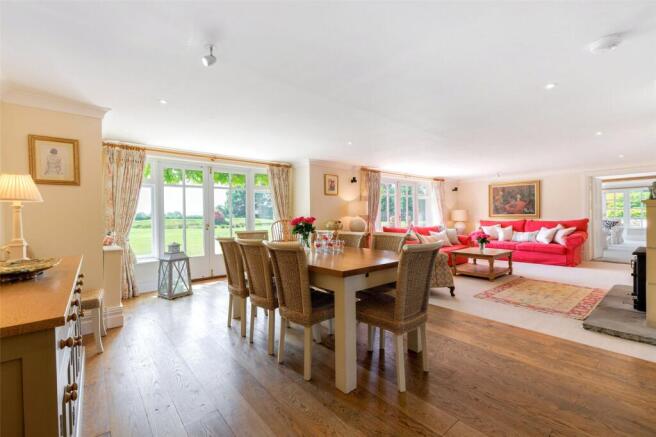 Living / Dining Room