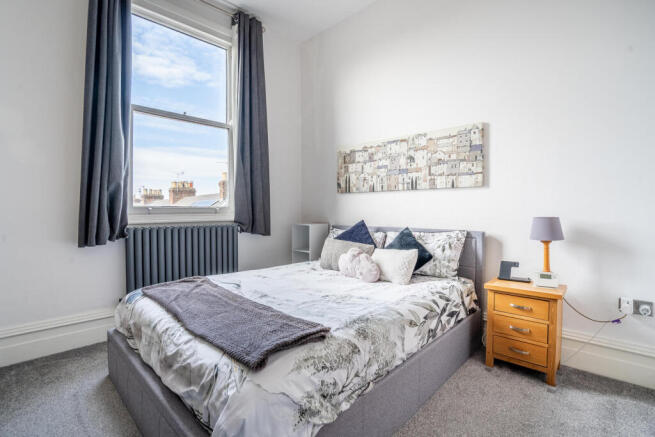 2 bed Apartment for sale Image 8