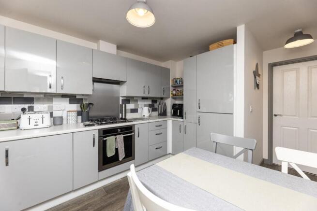 2 bed Semi-Detached for sale Image 4