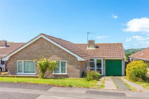 32, Slades Green, Bridport DT6 4DZ