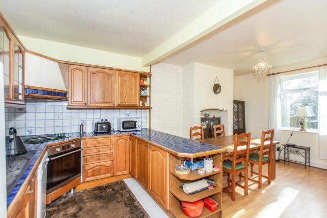 Open Plan Kitchen/Di