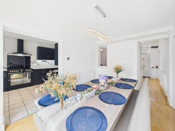 CAM03975G0-PR0126-STILL018 (1).jpg