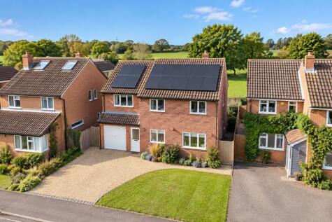 Oakley, Buckinghamshire, HP18