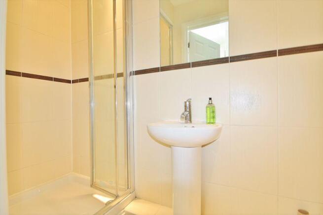 Ensuite to Bed...