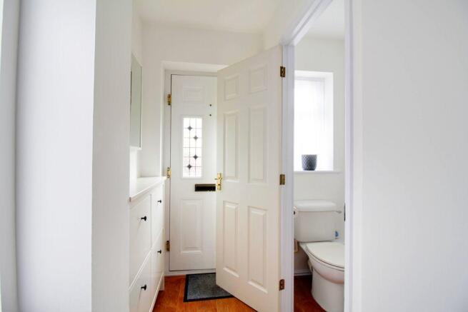 Entrance Hall / WC