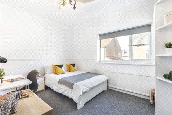 1 bed House Share to rent Image 5
