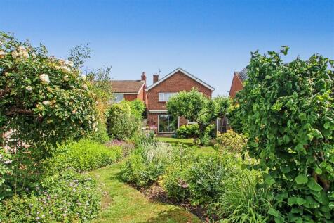 Queens Drive, Bedford