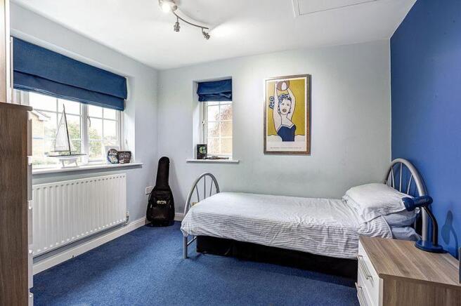 BEDROOM 4