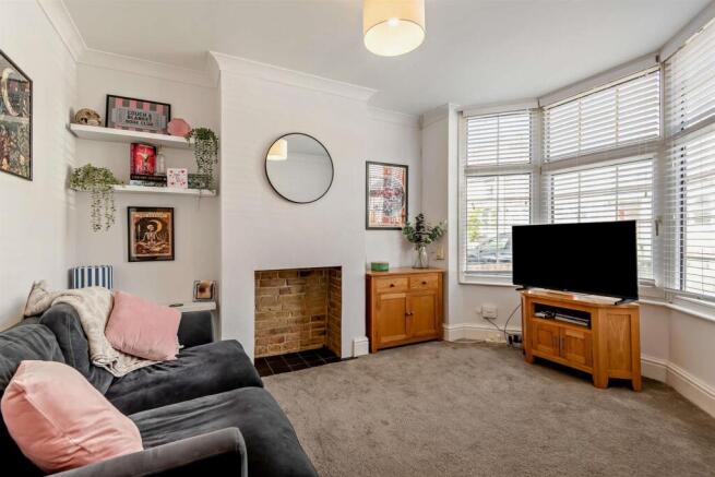 8697096-interior03-800.jpg