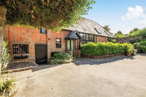 West Street, Titchfield Village