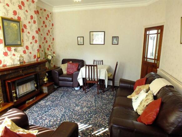 Sitting/Dining Room