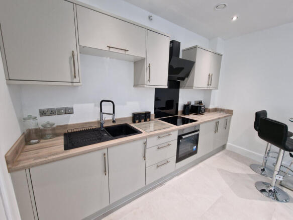 1 bed Apartment to rent Image 7