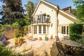 9, Royal Winchester Mews, Chilbolton Avenue, Winchester SO22 5HX