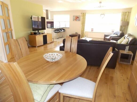 Lounge/diner