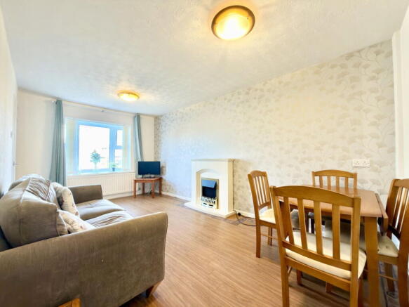 Maypool Drive, Reddish, Stockport, SK5 7SZ photo 4