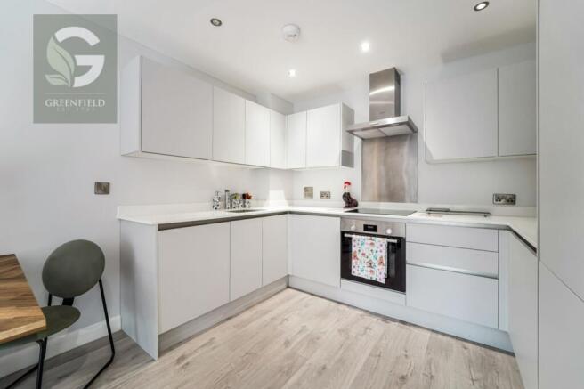 Kestrel Court, Ewell Village, Epsom, Surrey, KT17 2PP photo 4