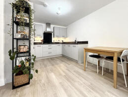 6, Tanner Close, Bristol BS16 2NU