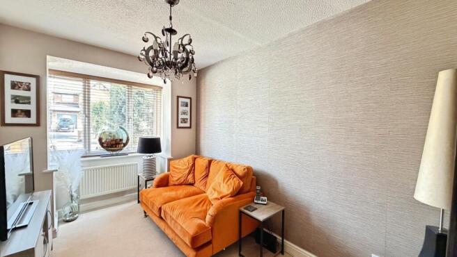 4 bed Detached for sale Image 9