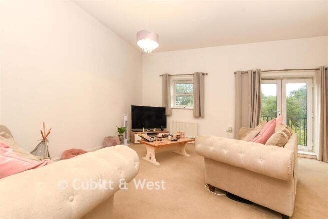 Lounge/Kitchen