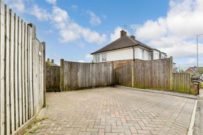 Driveway/Parking