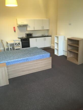 1 bed Apartment to rent Image 11