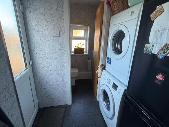 3 bed Town House for sale Image 7