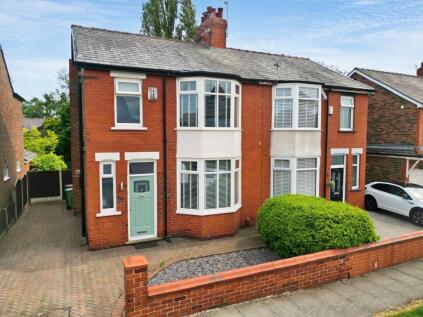 Moorfield Road, Dentons Green, WA10