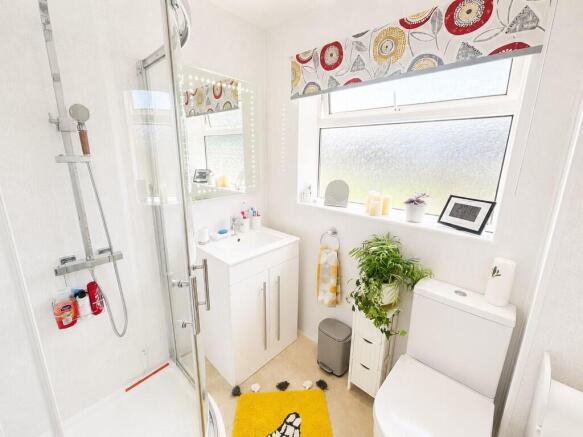 3 bed Terraced for sale Image 8