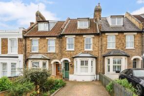 162, Gordon Hill, Enfield EN2 0QT