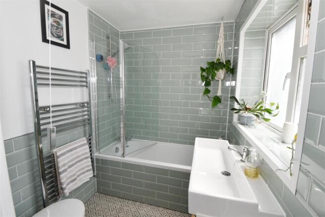 Bathroom.jpg