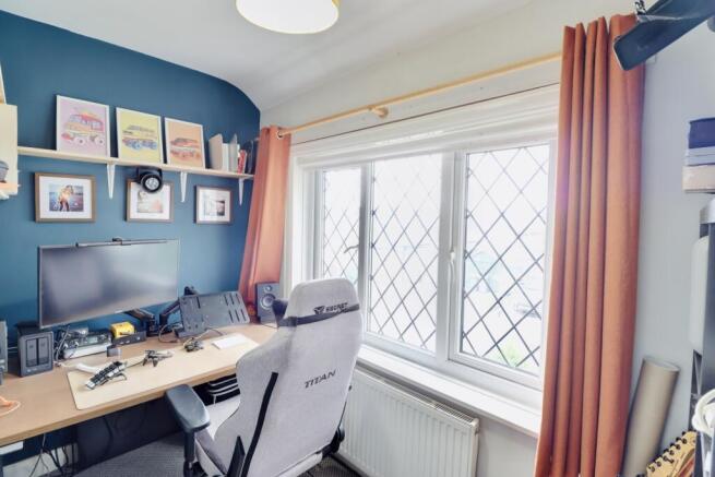 3 bed Semi-Detached for sale Image 12