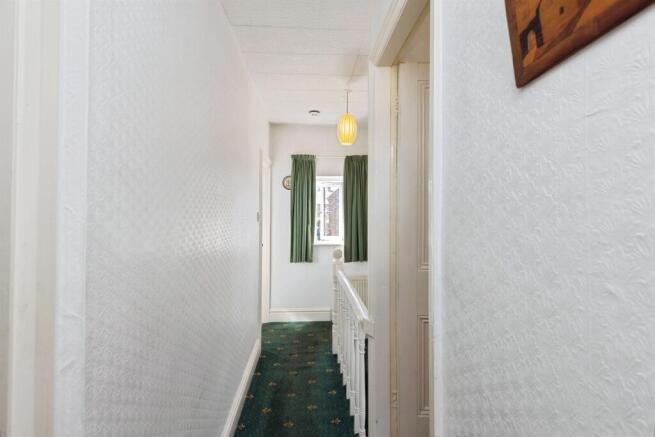 4 bed Terraced for sale Image 8