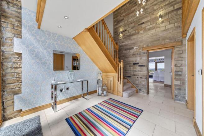 8 bed Detached for sale Image 9