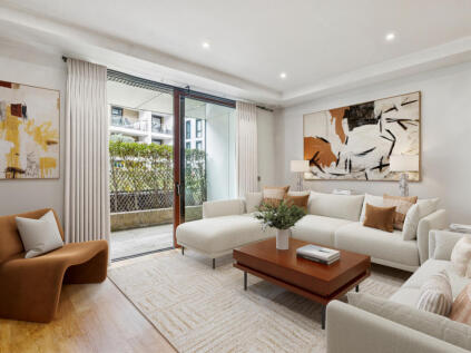 Knaresborough Drive, London, SW18
