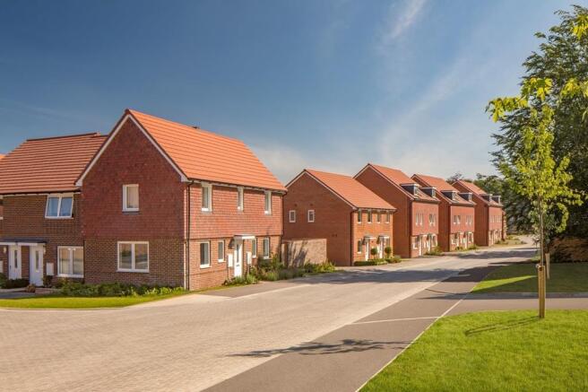 Street scene at Gillies Meadow with 2 bed Richmond 3 bed Norbury and 4 bed Alderney