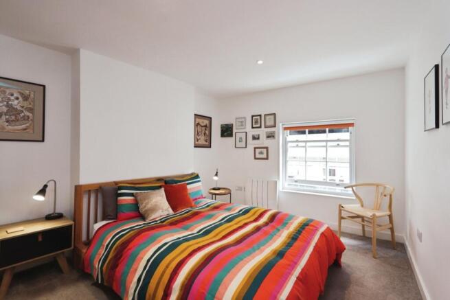 3 bed Apartment for sale Image 10