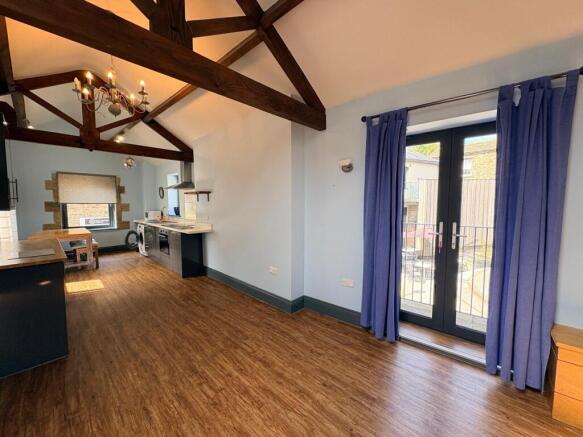 2 bed Flat to rent Image 6