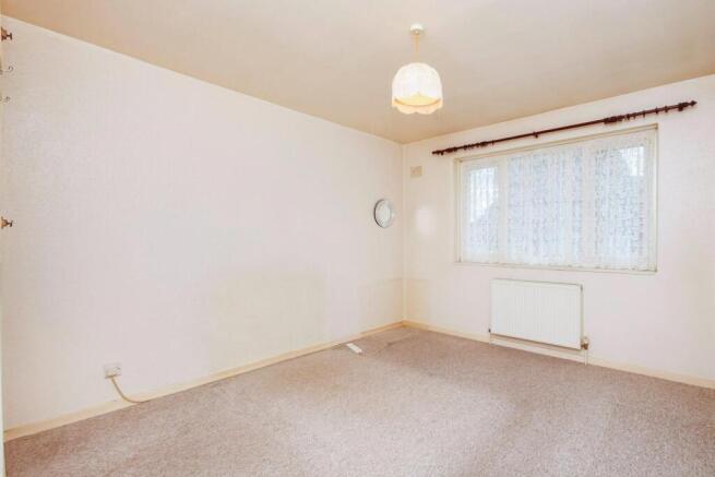 3 bed House for sale Image 9